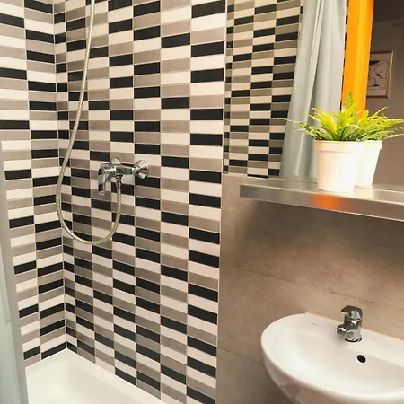 Auberge de jeunesse Lazemaze *