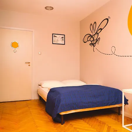 Auberge de jeunesse Lazemaze *