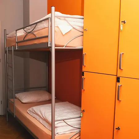 Lazemaze Auberge de jeunesse *